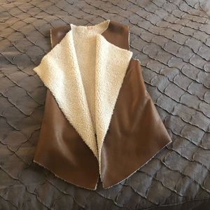 Cozy Echo brown & ivory vest, Size S/M.